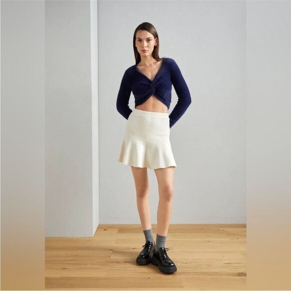 Aerie Fluffy-4-Ever Reversible Twist Fuzzy Crop Sweater Navy Blue - Picture 9 of 10